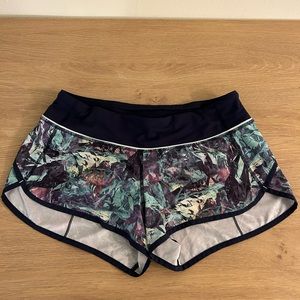 Lululemon stretchy waistband shorts